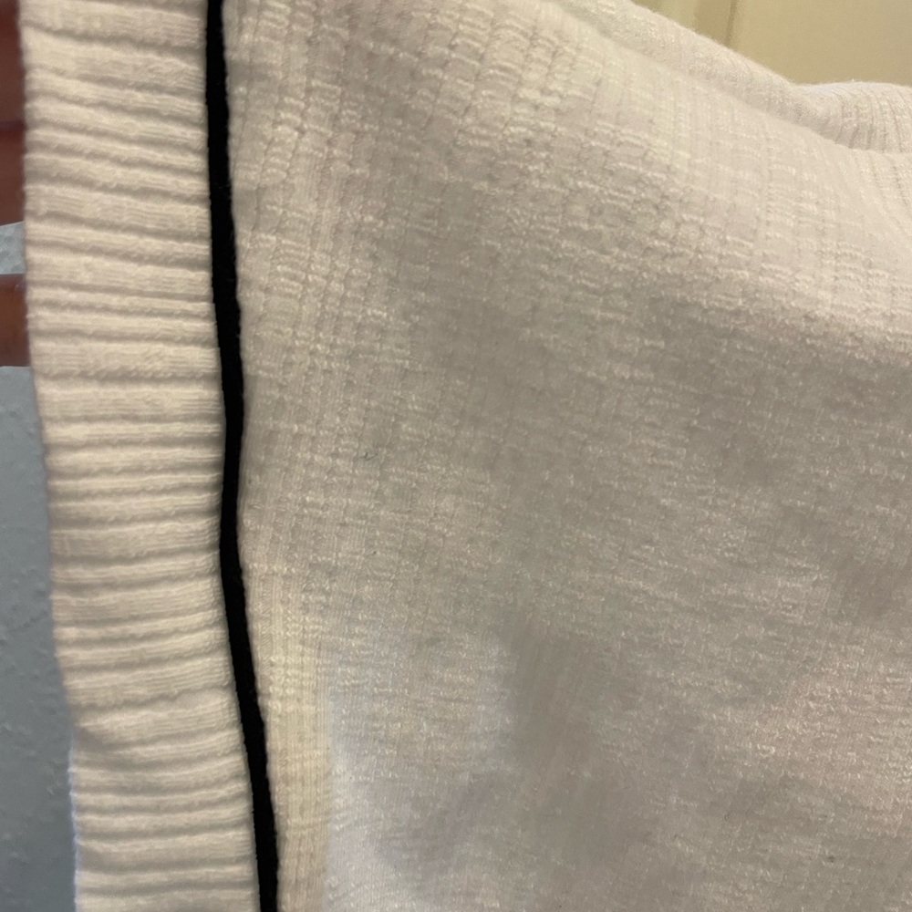 White Ribbed Women's Top with Black Trim Detail - Picture 4 of 4